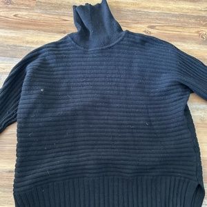 Jones of New York. turtleneck sweater. Warm 1X BLACK